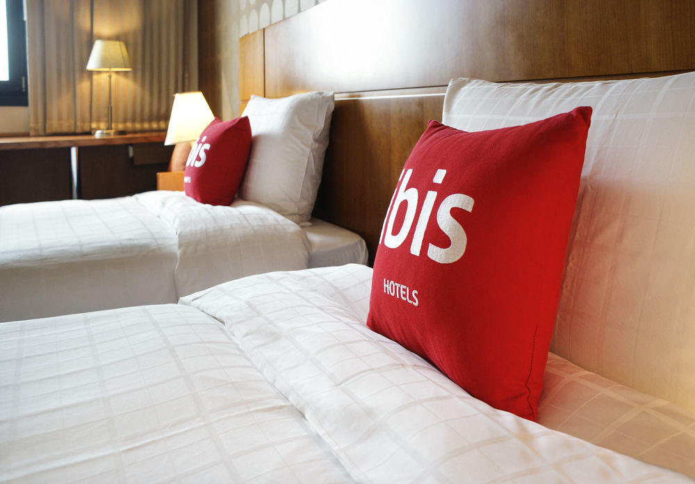 Hotel Ibis Yogyakarta Adi Sucipto Pakualaman Zewnętrze zdjęcie